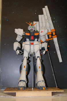 nu_gundam2.jpg